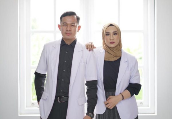 Happy Weeding, dr Lintar Mustofa dan dr Kurnia Aisyah Amini Lepas Masa Lajang