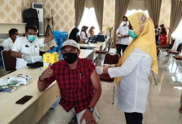 Pengurus PWI Lampung dan Wartawan Liputan Pemprov Lampung Mulai di Vaksin