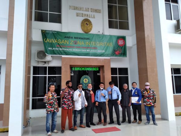 Tokoh Banteng Tua Lampung Matt Ali Kraying Gugat Penyerobotan Tanahnya Untuk Tol Trans Sumatera