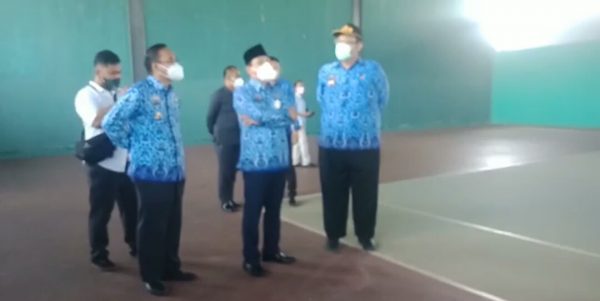 Dukung Prestasi Atlet, Wahdi Pastikan Sarana dan Prasarana Olahraga di Kota Metro Masih Layak