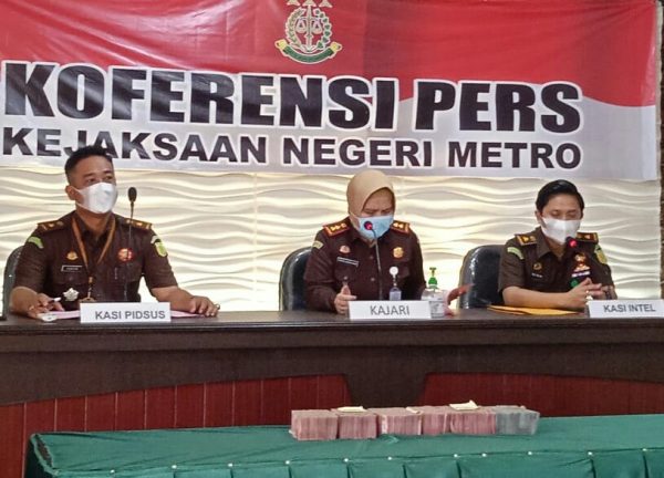 Terima Pengembalian Uang Korupsi Kejari Kota Metro Bidik Tersangka Baru Korupsi Proyek Rehab Pasar Cendrawasih Rp3,7 Miliar