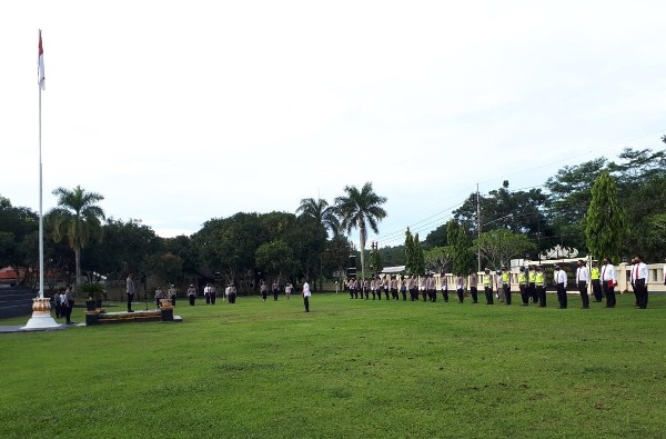 Pimpin Apel Pagi, Ini Arahan Wakpolres Way Kanan