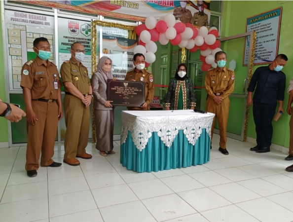 Bupati Saply Resmikan Gedung Puskesmas Panggung Jaya