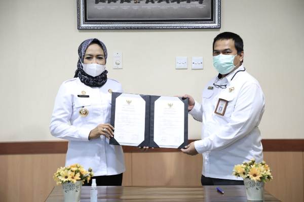 Bupati Tulang Bawang Serahkan Laporan Keuangan Ke BPK Perwakilan Provinsi Lampung