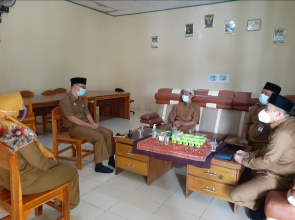 Kepala Kantor Kemenag Pringsewu Lakukan Monitoring Pelaksanaan Ujian Sekolah