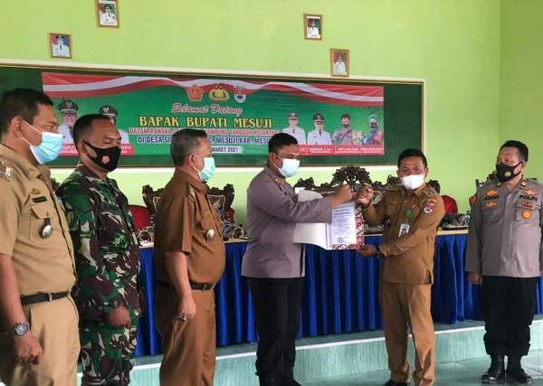 Kapolres Bersama Asisten Bidang Kesra Kabupaten Mesuji Resmikan KTN Di Kecamatan Mesuji