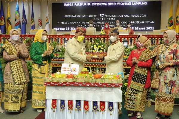 Gubernur Arinal Djunaidi Hadiri Rapat Paripurna Istimewa DPRD Peringatan HUT Ke-57 Provinsi Lampung