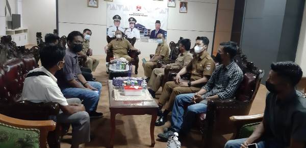 Bupati Lepas Delapan Orang Perwakilan Untuk Ikuti Pelatihan Budidaya Ikan AIr Tawar