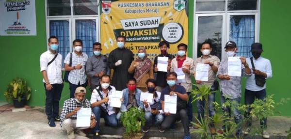 Wartawan Di Kabupaten Mesuji Di Suntik Vaksin Covid-19