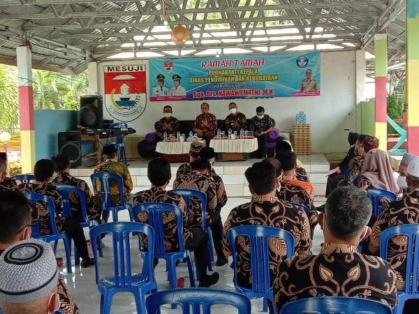 Purna Tugas, Kadisdikbud Mesuji Dapat Apresiasi Dari Guru Se-Kabupaten Mesuji