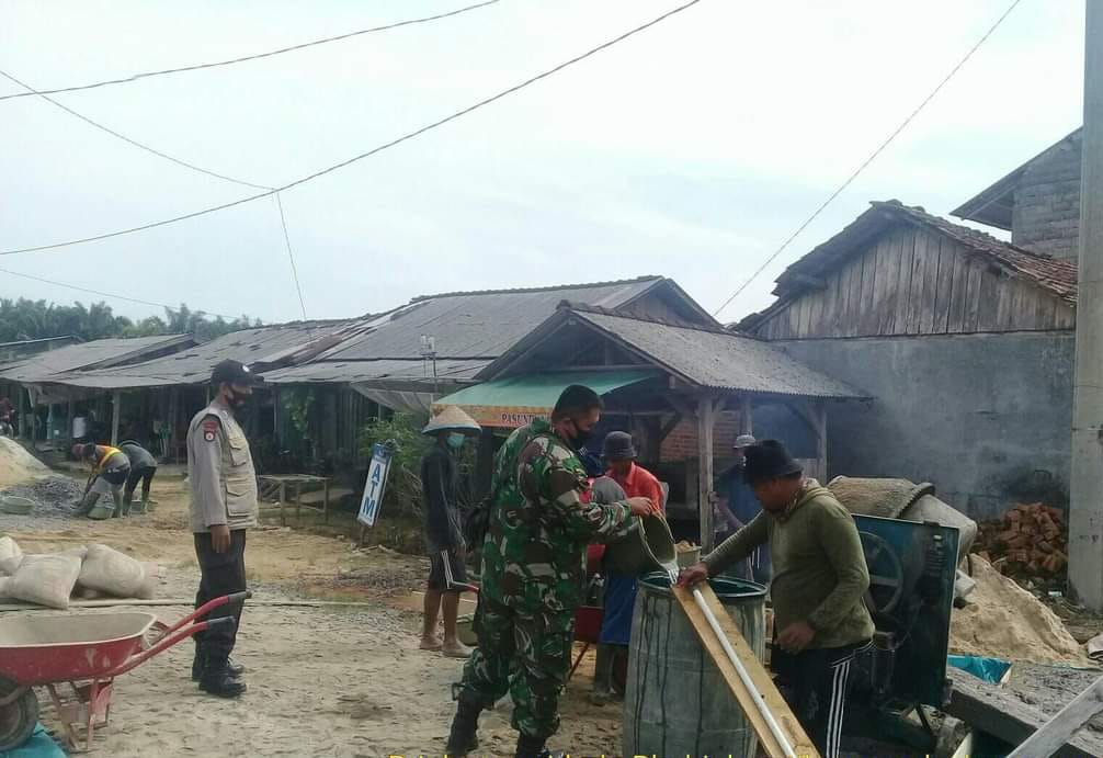 Gunakan Dana Desa, Desa Panca Warna Mesuji Bangun Rabat Beton