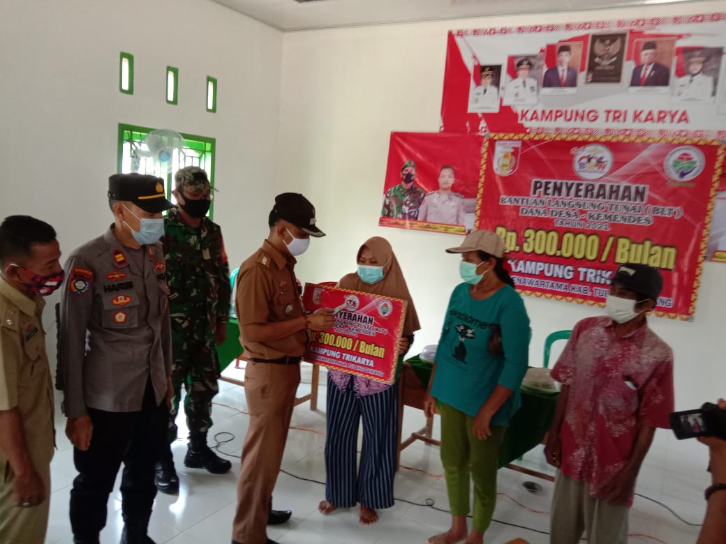 Pemerintah Kampung Triyakarya Tuba Salurkan Bantuan Langsung Tunai ke 55 Kepala Keluarga Penerima Manfaat