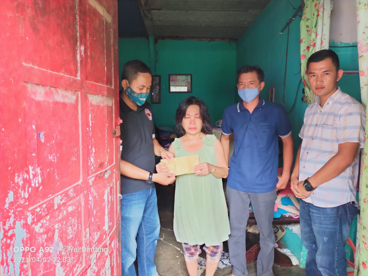 KJB Lampura Salurkan Bantuan Kepada Bun Yani