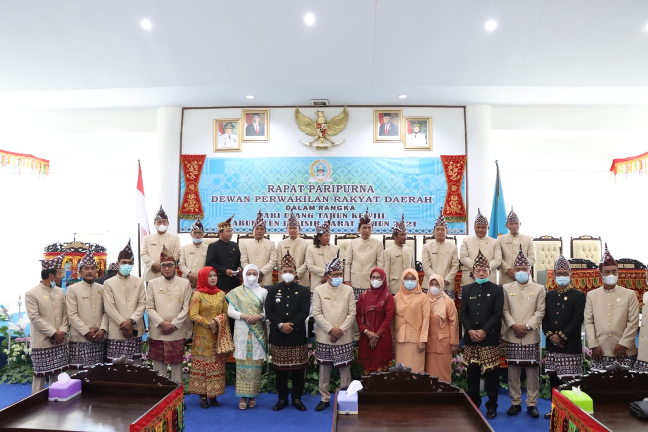 HUT Pesibar, Pj Bupati Bambang Ajak Masyarakat Kejar Ketertinggalan