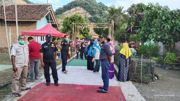 Karang Taruna Cakra Muda Tambahrejo Barat Bentuk Kampung Jajanan