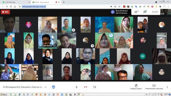 Guru SMA Negeri 5 Metro mengikuti kegiatan Pelatihan G Workspace For Education