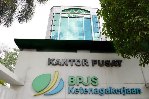 Jokowi Teken Inpres, Perintahkan Seluruh Elemen Pemerintahan Dukung BPJS Ketenagakerjaan