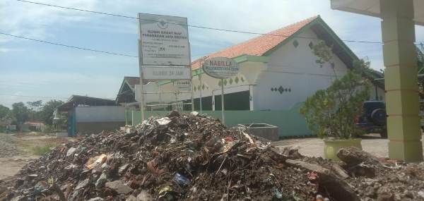 Warga Keluhkan Pembuangan Limbah Medis Klinik Rawat Inap Panarangan Jaya Medika