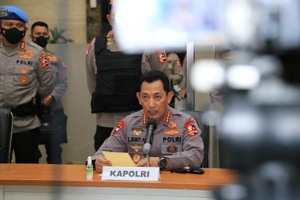 Kapolri Instruksikan Polda dan Polres Brantas Aksi Premanisme Termasuk di Pelabuhan