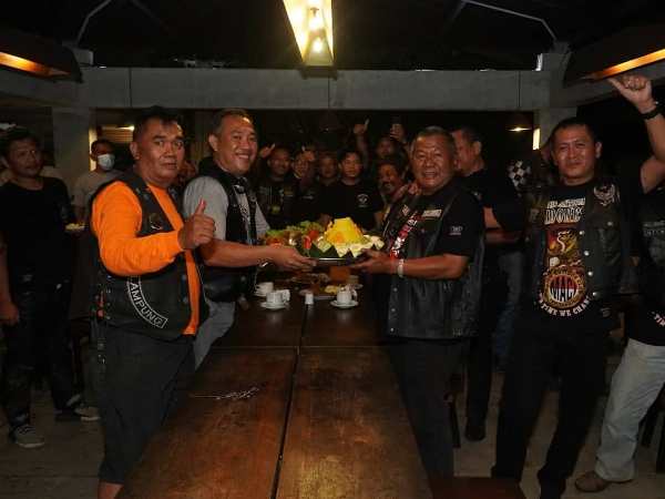 Bupati Umar Ahmad Sambut Kedatangan Anggota MACI Lampung