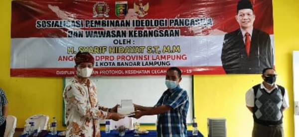 Syarif Hidayat Lakukan Sosialisasi Pembinaan Ideologi Pancasila dan Wawasan Kebangsaan di Kelurahan Sukamaju