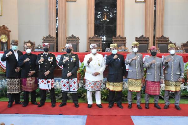 Wakil Bupati Azwar Hadi Hadiri Rapat Paripurna DPRD Lampung Timur