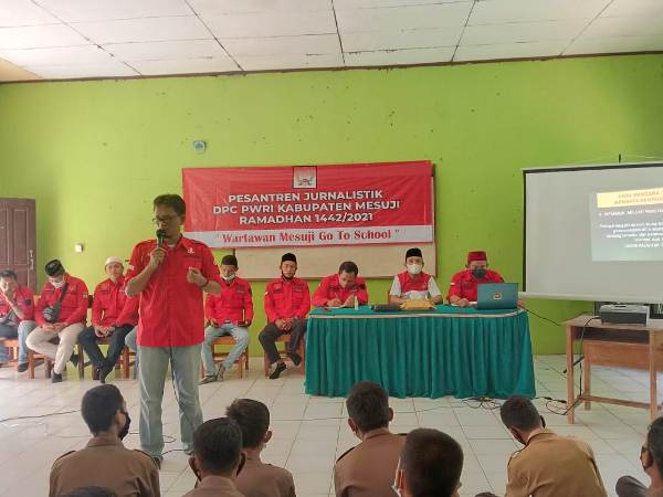 DPC PWRI Kabupaten Mesuji Gelar Pesantren Jurnalistik