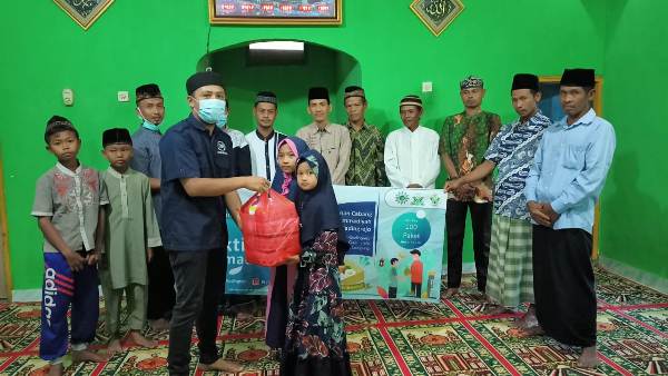 PC Pemuda Muhammadiyah Buka Bersama Dengan Santri TPA Nurul Iman