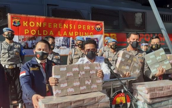 Tetapkan Lima Tersangka Korupsi Proyek Jalan Ir Sutami Rp147 Miliar Polda Rahasiakan Identitas Tersangka? Engsit Melawan Akan Gugat Prapradilan