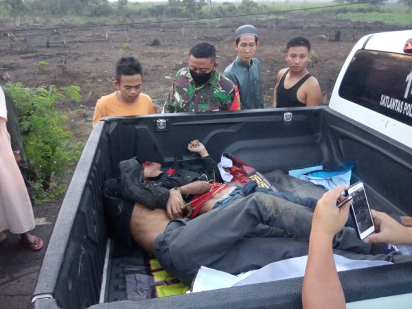 Mabuk Anggur Merah Dua Pemuda Tewas Tambrak Tiang Telkom di Jalan Lintas Timur Menggala Kota