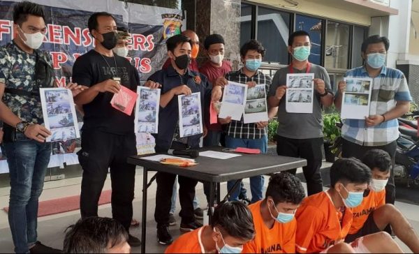 Reskrim Polresta Bandar Lampung Tembak Tiga Komplotan Pencuri Motor Spesialis Leter Target Mini Market