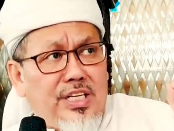 Positif Covid-19 Saat Akan Mudik Ust Tengku Zulkarnain Bermulang Usai Azan Magrib