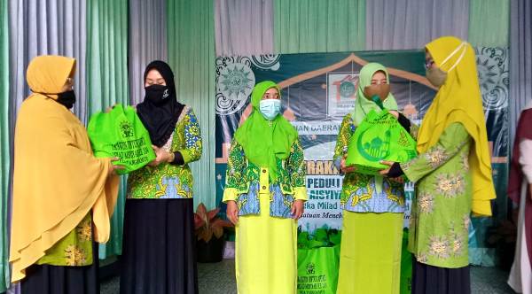 Dikdasmen PWA Lampung Berbagi Sembako Kepada Guru TK dan SD Se Lampung