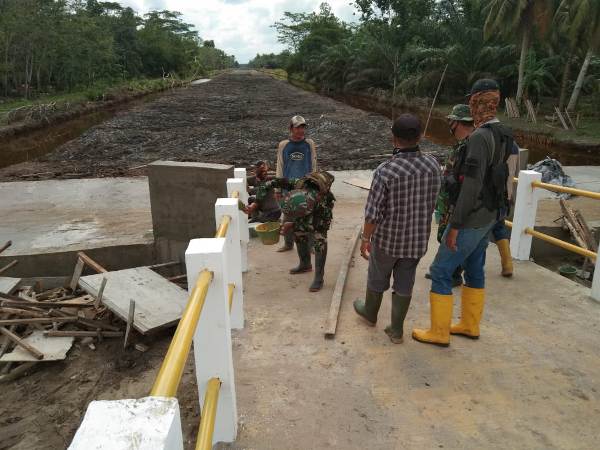 Kapten Inf Hermanto Laporkan Hasil Pembangunan Jalan Desa