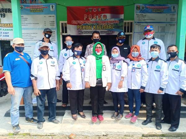 LKS Alamanda Bersama LAN Tanggamus Beri Kursi Roda Untuk Yulianingsih