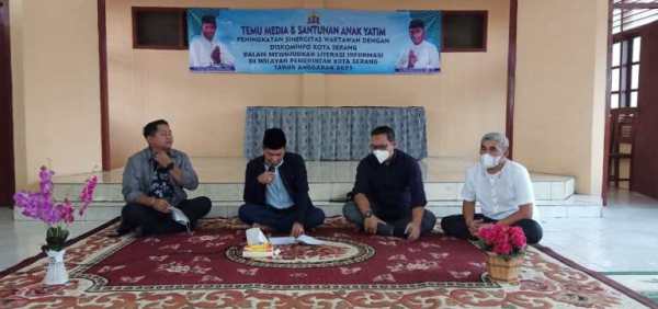 Dinas Kominfo Kota Serang Santuni Anak Yatim Dan Silturahmi Dengan Media