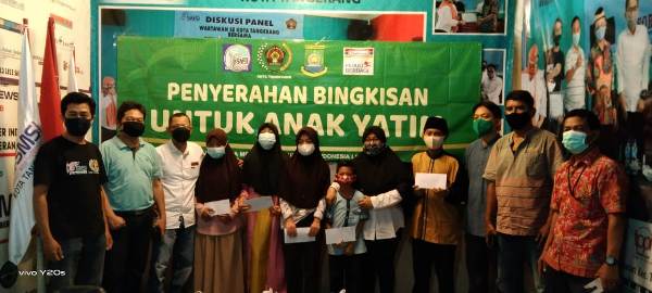 PWI Dan SMSI Salurkan Bantuan Dari Indomaret Kepada Anak Yatim