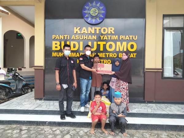 FPII Korwil Kota Metro Bagikan Sembako Kepada Anak Yatim Dan Dhuafa di Panti Asuhan Budi Utomo