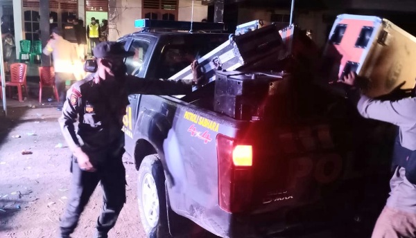 Bubarkan Orgen Tunggal, Belasan Orang Diamankan Petugas