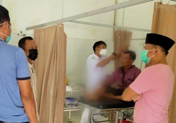 Lebaran Pertama Sahrudin Luka Serius Dikroyok Tetangganya di Kota Agung