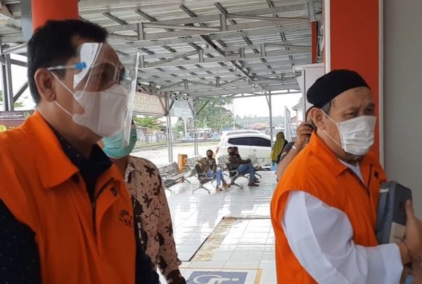 Korupsi PUPR Lampung Selatan KPK Tuntut Hermansyah 7 Tahun Dengan Uang Pengganti Rp5 Miliar Dan Syahroni 5 Tahun Denda Rp300 Juta