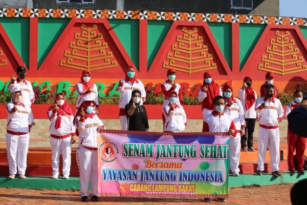 Pimpin Senam Jantung Sehat, Partinia Parosil Mabsus: Tetap Patuhi Protokol Kesehatan