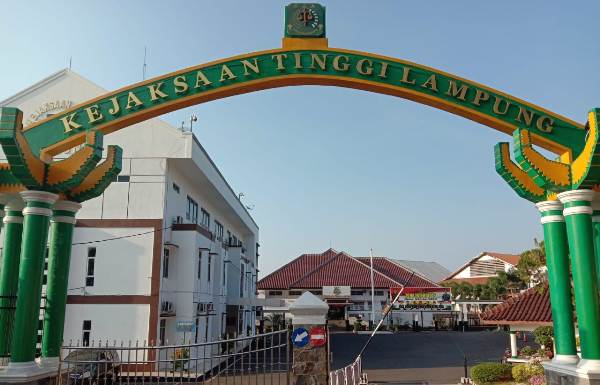 Satu Tahun Kasus Korupsi Pejabat Ispektorat Lampung Selatan Mandek di Kejati?