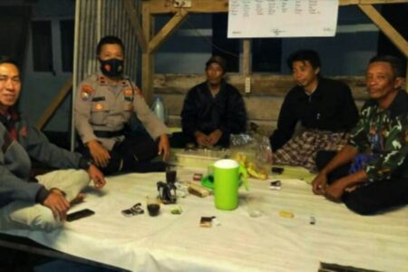Binmas Polsek Sidomulyo Gagas Patroli Sambil Ngopi Alias Ngobrol Pintar Dengan Warga
