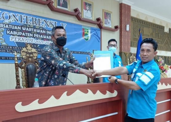 Ismail Handal Pimpin PWI Pesawaran