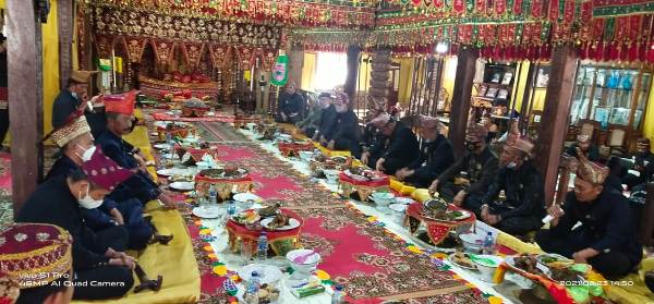 Picu Perpecahan, Kepaksian Pernong Gelar Hippun Adat Klarifikasi Aktivitas Lamban Kuning, Dang Ikke Edwin Tak Hadir