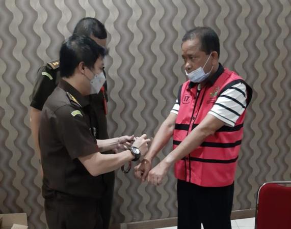 Tim Penyidik Kejagung Kembali Tahan Tersangka Pengalihan IUP Batubara