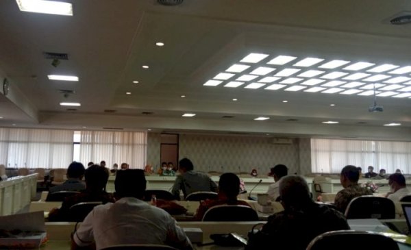Pansus LKPj Nilai Ada Ketidaksesuaian Dalam Penggunaan Anggaran Biro Adpim