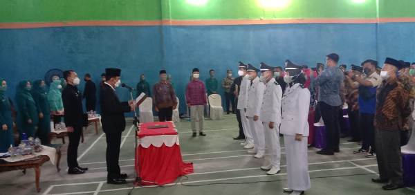 Empat Kepala Kampung Hasil Pilkakam Serentak Dilantik Bupati Way Kanan