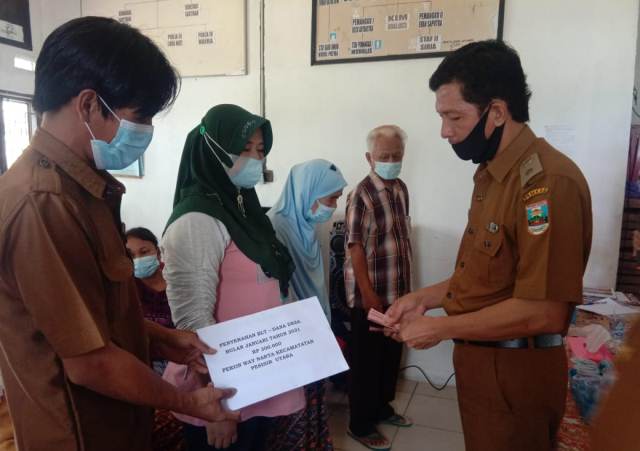 Pemerintah Pekon Way Narta Salurkan BLT-DD Kepada 19 KPM